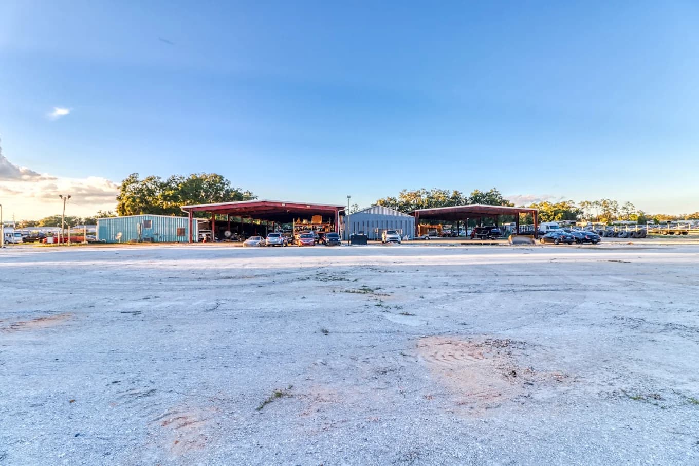 Spacious truck parking lots for semi-trucks and commercial vehicles in Fruitland Park FL with professional lighting